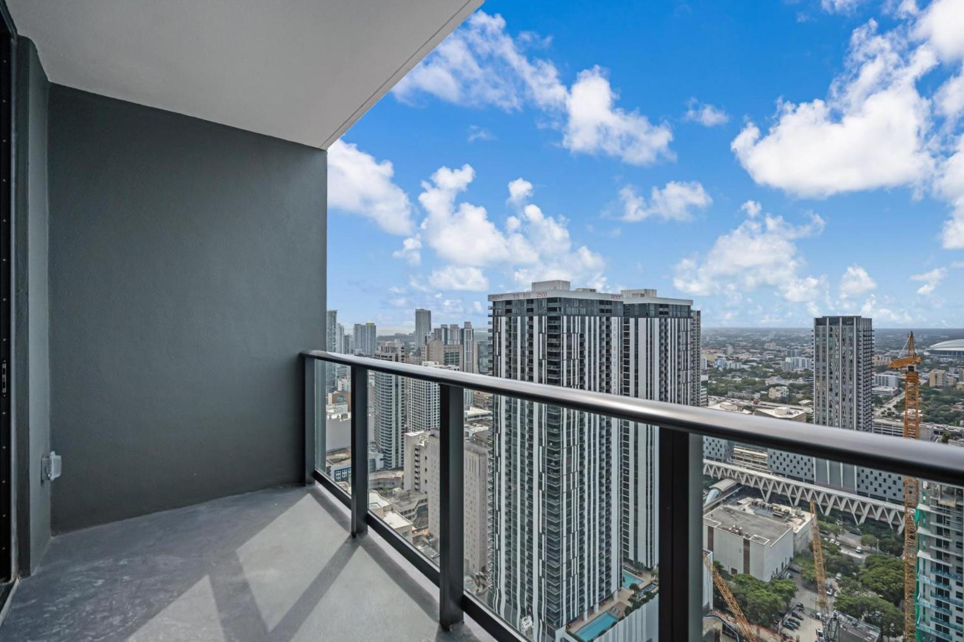 Modern 1Br Apartment With Breathtaking Views Heart Of Downtown Miami Exterior foto